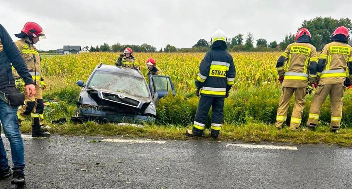 Wypadek na drodze pomiędzy Ligotami