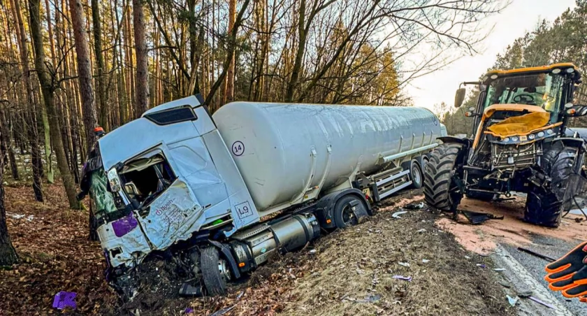 Wypadek koło Oskiej Piły - droga jest zablokowana