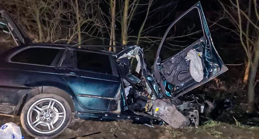 Przestrzeganie przepisów ruchu drogowego jest kluczem do bezpieczeństwa na drodze