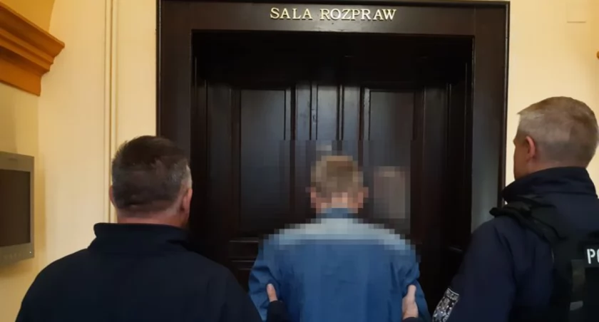 Wstrząsający atak w Oleśnicy - kobieta cudem uniknęła śmierci z rąk męża - VIDEO