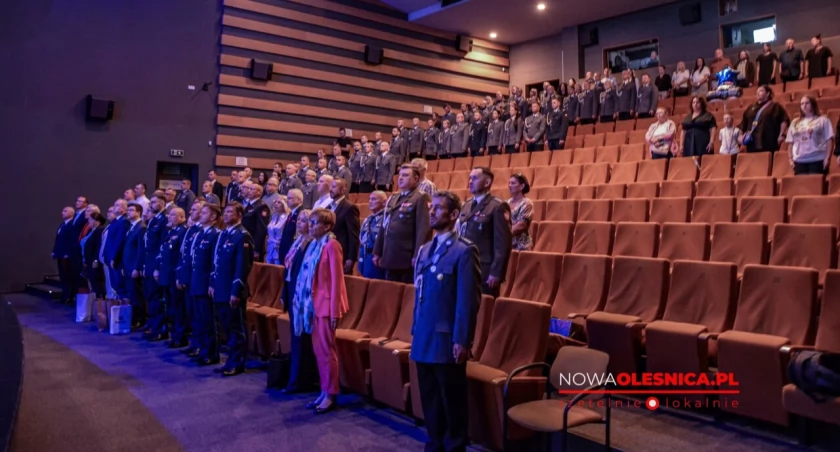 Święto policji - nie zabrakło awansów i odznaczeń
