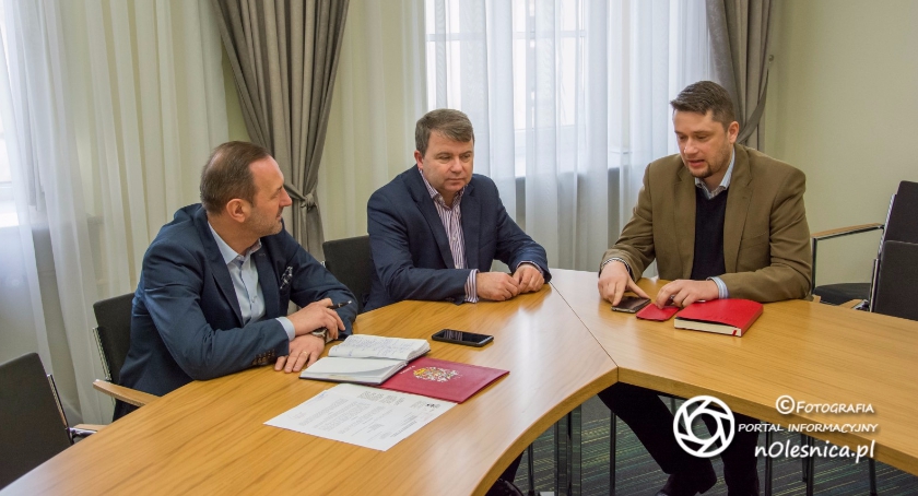 Konferencja w ratuszu