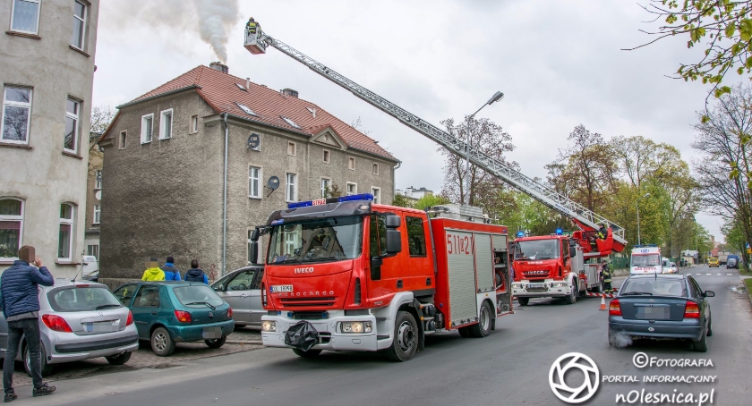 Pożar w kominie budynku przy ul. 11 Listopada - VIDEO