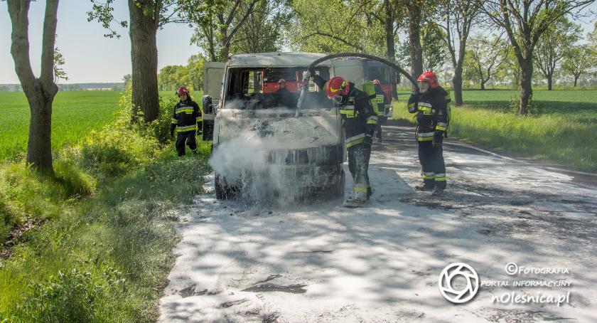 Spłonął dostawczak - FOTO - VIDEO