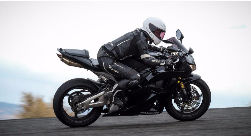 Pamiętaj - Motocykl nie wybacza błędów