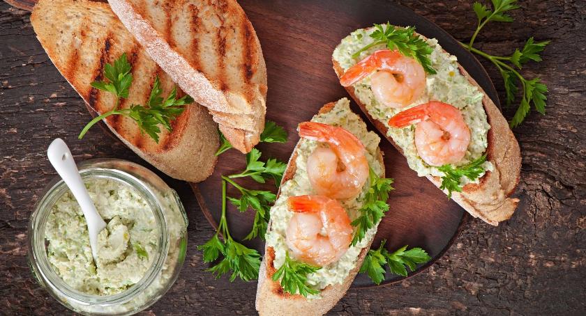 Letnie, zielone pasty do pieczywa