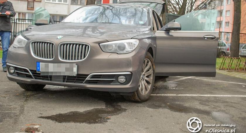 Policjanci odzyskali luksusowe BMW skradzione w Niemczech