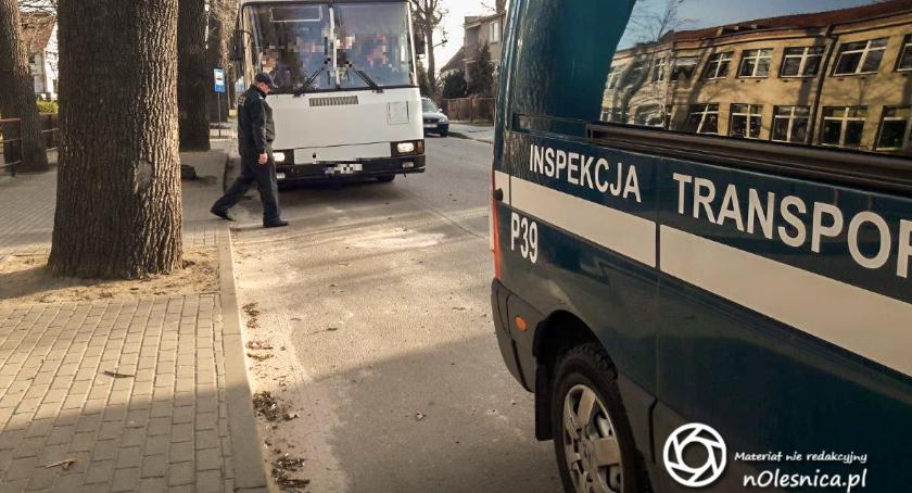 W Bierutowie uczniowie dojeżdżali niesprawnymi autobusami do szkoły
