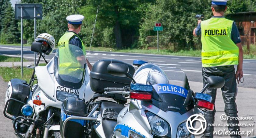 Policjanci z sycowskiej jednostki, po pościgu zatrzymali kierowcę, który chciał kontroli