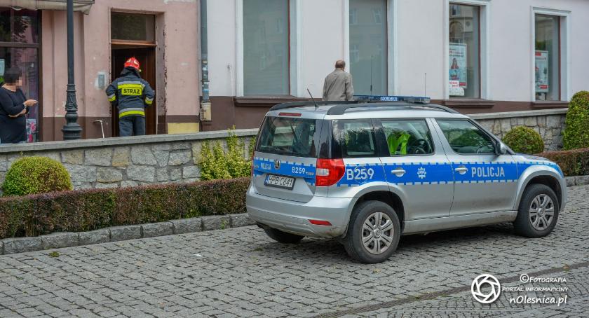 Zwłoki starszej kobiety w mieszkaniu na Rynku
