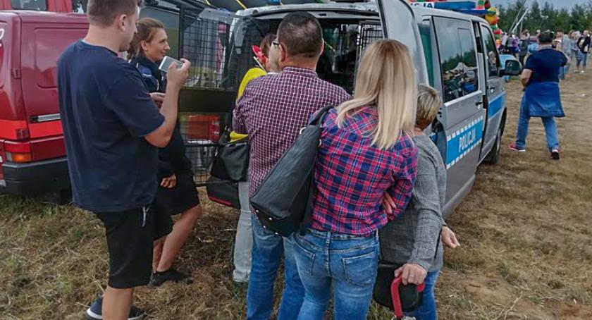 Jak zostać policjantem, co robić, aby się nie dać oszukać, w jaki sposób poruszać się po drogach