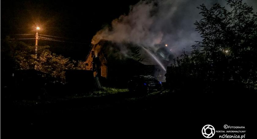 Pożar budynku w Brzezince - jedna osoba została poszkodowana