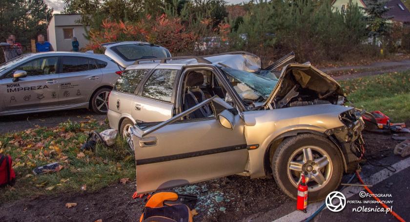 Tragiczny wypadek w Sokołowicach - ciężarówka i auto osobowe - kierowca nie żyje