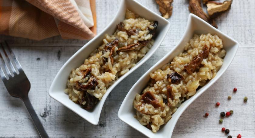 Kuchnia blisko natury – Przepis na aromatyczne risotto z borowikami i parmezanem