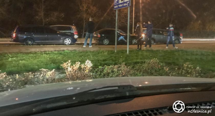 Kolizja trzech samochodów na Wojska Polskiego