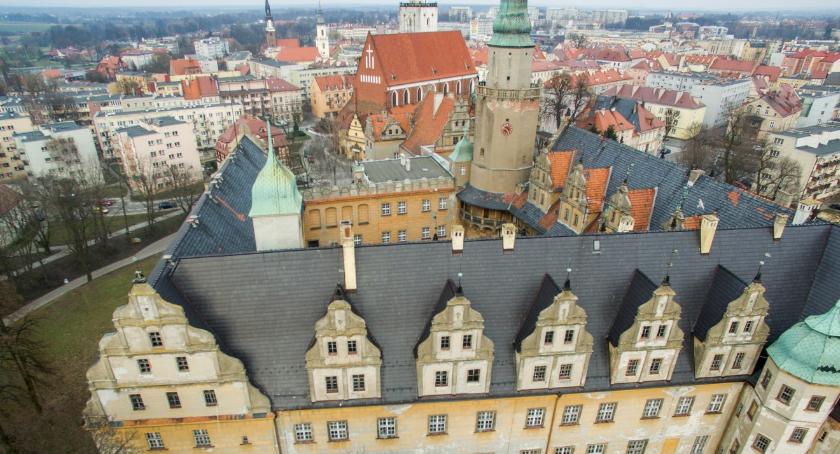 Jaki los czeka oleśnicki Zamek?