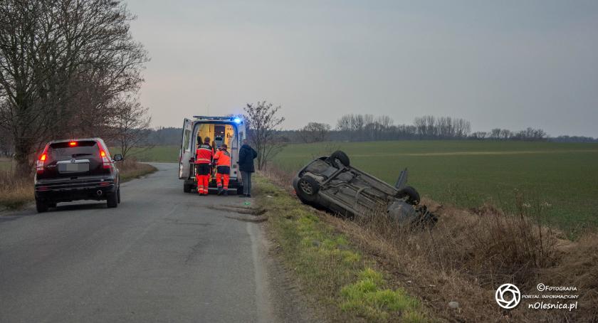 Dachowanie Golfa koło Bystrego
