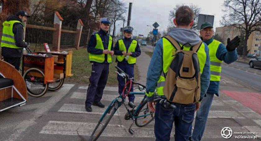Akcja policjantów oraz Grupy Rowerowej Bajk Stail skierowana do rowerzystów