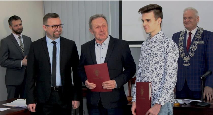 Wójt nagrodził zawodnika WKS Oleśniczanka