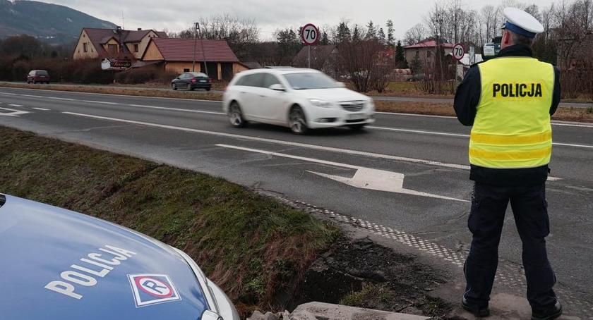 Noga z gazu - policja prowadzi kontrole prędkości w w całym kraju