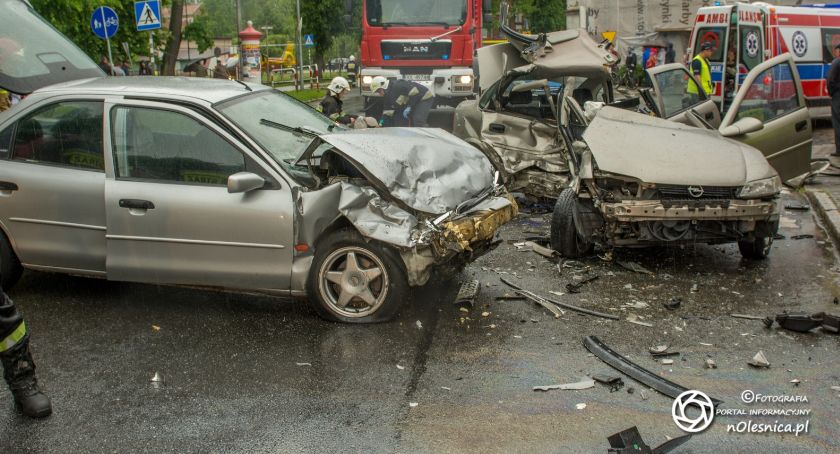 Smiertelny wypadek w Bierutowie - kierowca nietrzeźwy - pasażer nie żyje