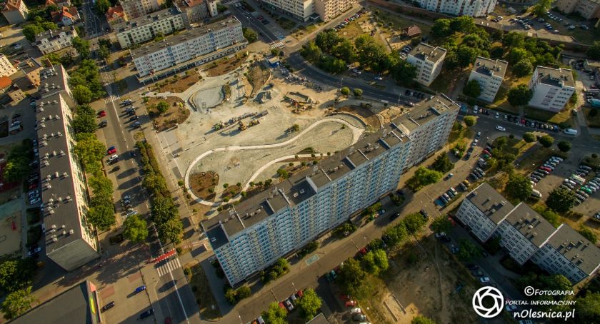 Plac Zwycięstwa nabiera kształtów - DRON