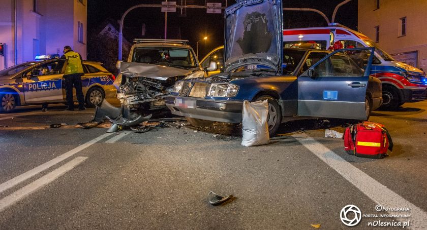 Wypadek na skrzyżowaniu ulic Skłodowskiej, Lwowskiej i 11 Listopada
