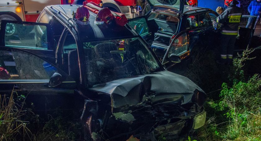 Poważny wypadek dwóch aut w Miodarach
