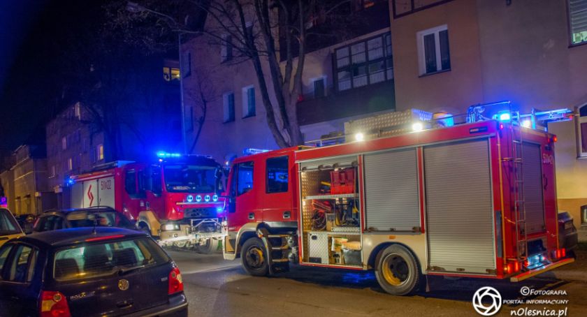 Brakło karetek, wezwano strażaków