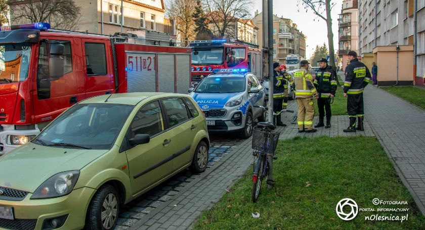Znaleziono ciało kobiety leżące w kałuży krwi