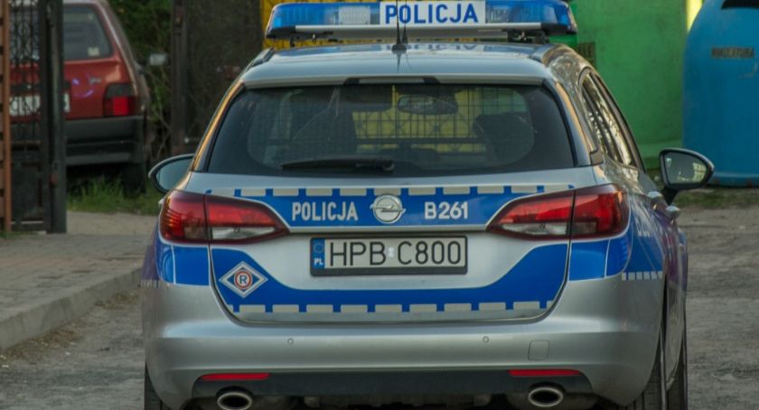 Chcieli przekupić policjantów z drogówki - teraz maja kłopoty