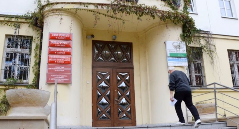 Starostwo angażuje kolejne środki na walkę z koronawirusem