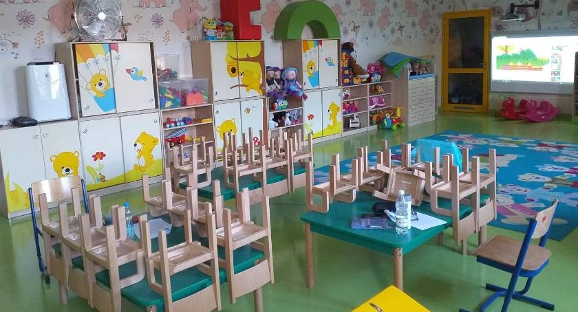 Gmina na razie wstrzymuje otwarcie żłobków oraz przedszkoli