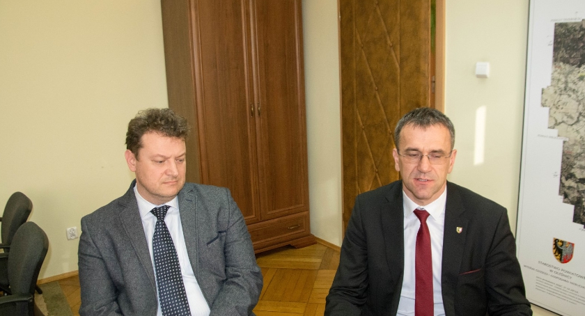 Starosta o szpitalu oraz skardze opozycji