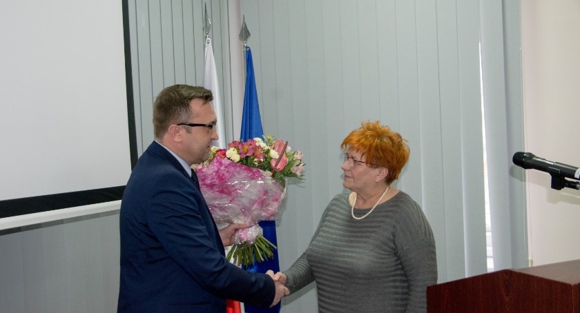 Pożegnanie urzędniczki