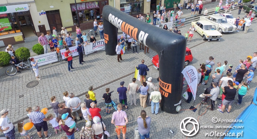 Automobilówka w Rynku - VIDEO - FOTO