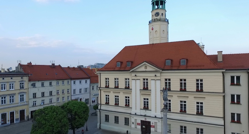 Radni podjęli uchwałę o przyjęciu programu rewitalizacji