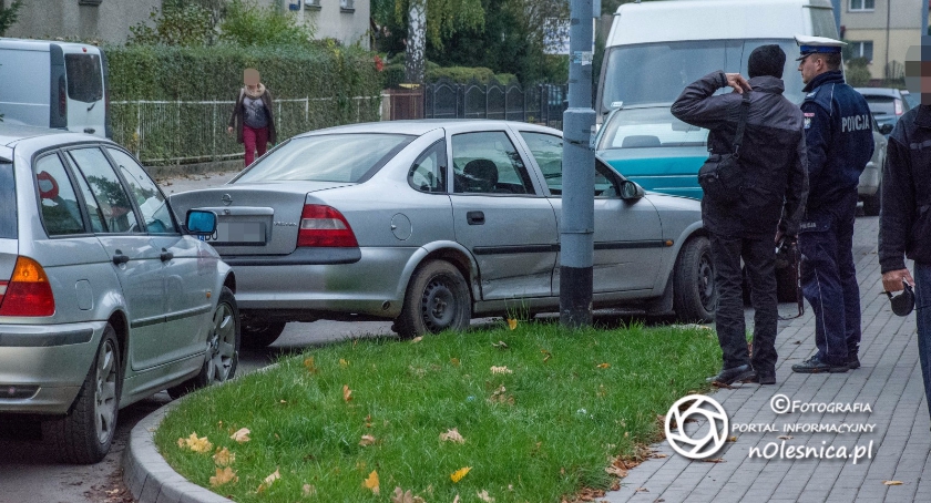 Kolizja 4 aut na skrzyżowaniu Chopina - Bocka