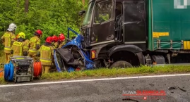 Śmiertelny wypadek na DK25 - nie żyje 65 - letni kierowca Golfa. Droga jest zablokowana