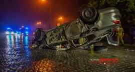 Dachowanie samochodu na ulicy Wileńskiej w Oleśnicy …