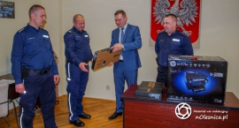 Komputery dla policji w Dobroszycach