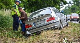 BMW w rowie po zderzeniu z Citroenem
