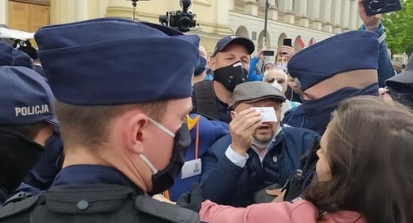 We Wrocławiu umywają ręce w sprawie prawa do zgromadzeń