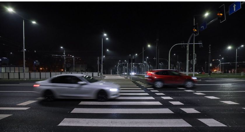 Wyprzedzał na przejściu dla pieszych, przekraczając prędkość o 41 km/h, bo auto przed nim wolno jechało