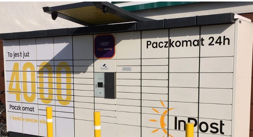 Zabierali przesyłki z paczkomatu-zostali zatrzymani ​przez policjantów na gorącym uczynku.Mają na koncie 50 czynów​