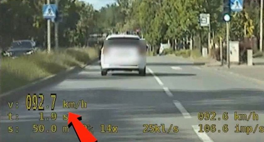 Spieszył się do dziewczyny, popełnił liczne wykroczenia i zdobył 25 punktów karnych