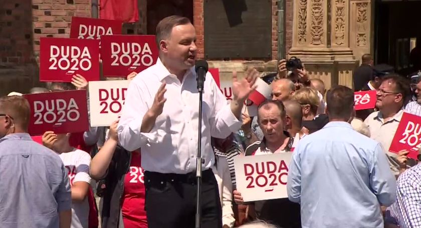 A. Duda o LGBT: próbuje się nam wmówić, że to ludzie, a to ideologia, taki neobolszewizm