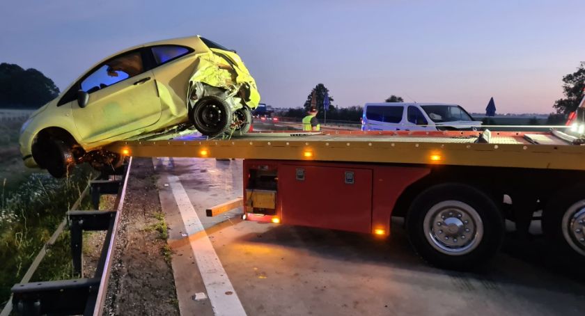 Zderzenie 3 pojazdów na autostradzie A4