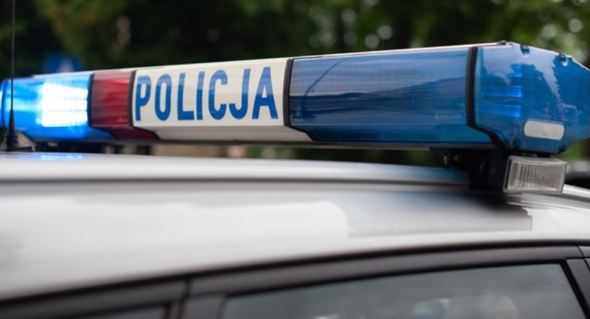 Funkcjonariusze zabezpieczyli nielegalny arsenał broni palnej, 3000 sztuk amunicji i ponad 6 kilogramów marihuany. Zatrzymano dwóch mężczyzn