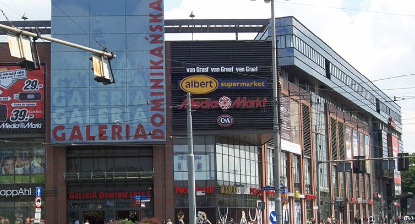 Bomba w Galerii Dominikańskiej ? Ewakuacja klientów i pracowników.